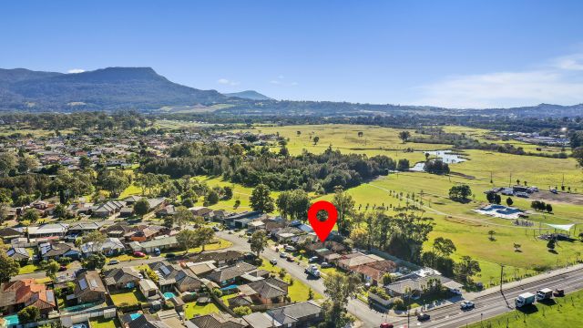 8 Parkdale Avenue, Horsley - photo 8